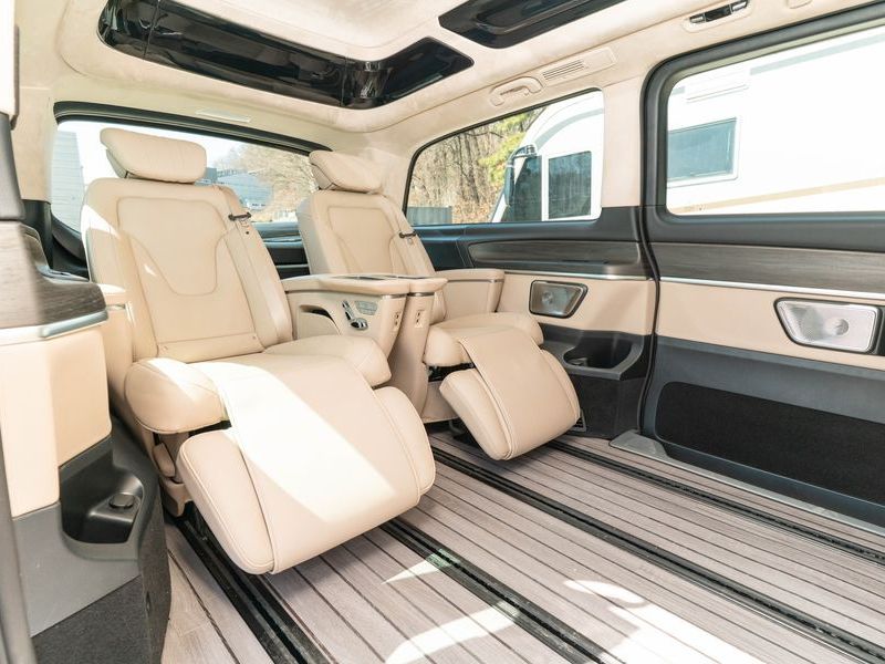 2025 Mercedes-Benz CLA V300 CDI W447 photo 15