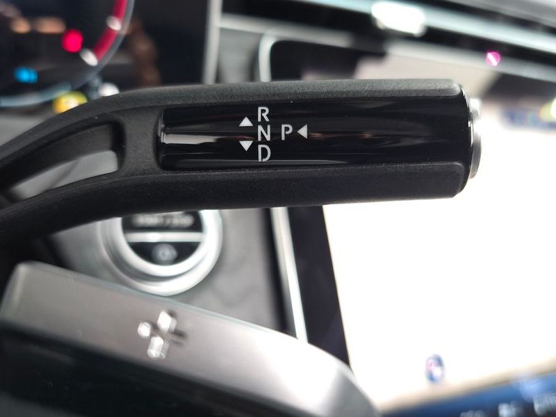 2024 Mercedes-Benz E-Class E220d 4MATIC Exclusive photo 9