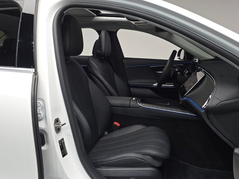 2024 Mercedes-Benz E-Class E220d 4MATIC Exclusive photo 11