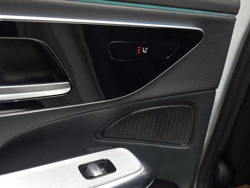 2024 Mercedes-Benz E-Class E220d 4MATIC Exclusive photo 19