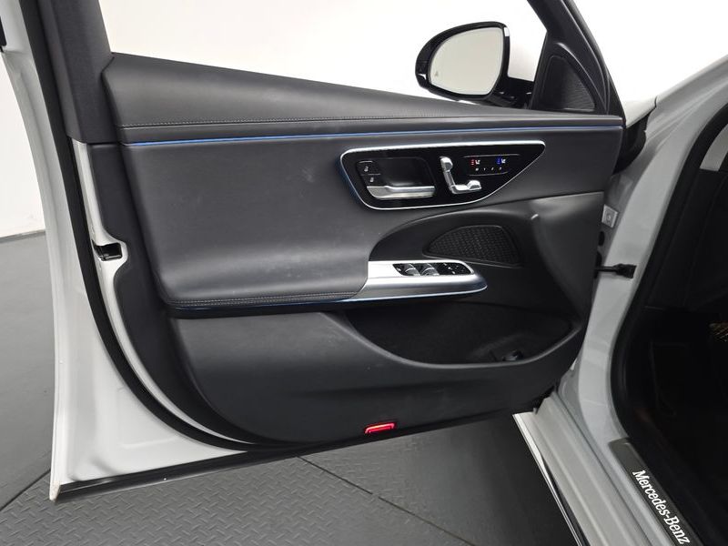 2024 Mercedes-Benz E-Class E220d 4MATIC Exclusive photo 24