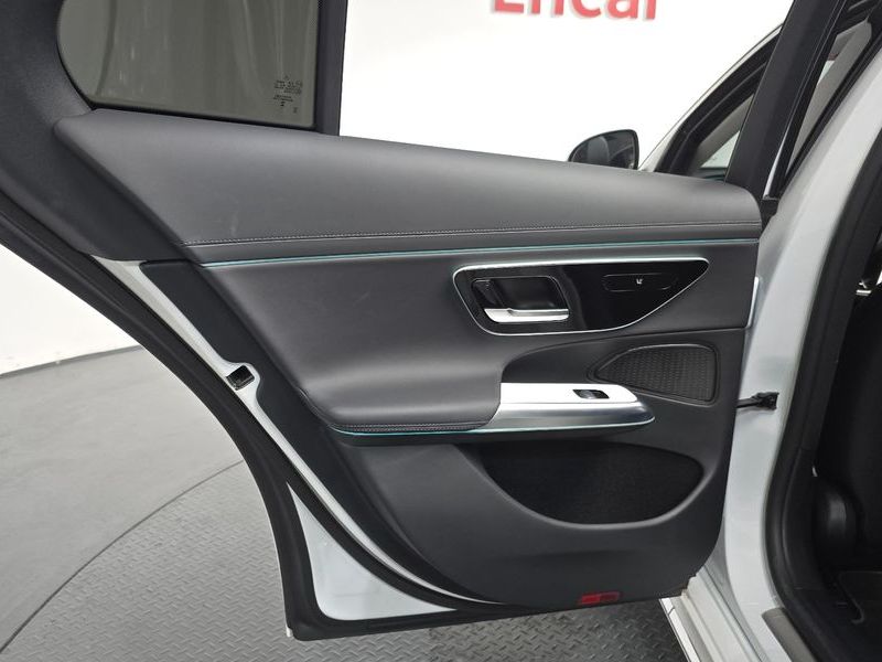 2024 Mercedes-Benz E-Class E220d 4MATIC Exclusive photo 25