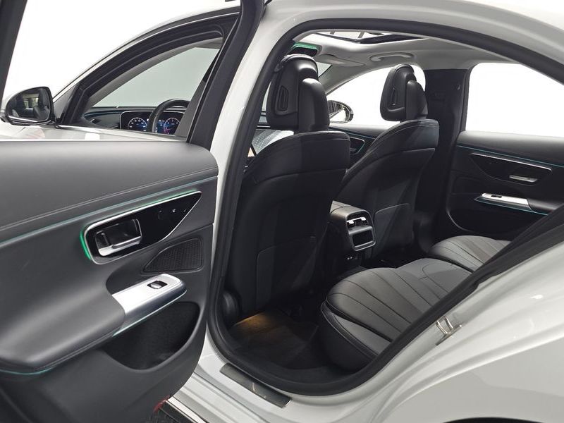 2024 Mercedes-Benz E-Class E220d 4MATIC Exclusive photo 29