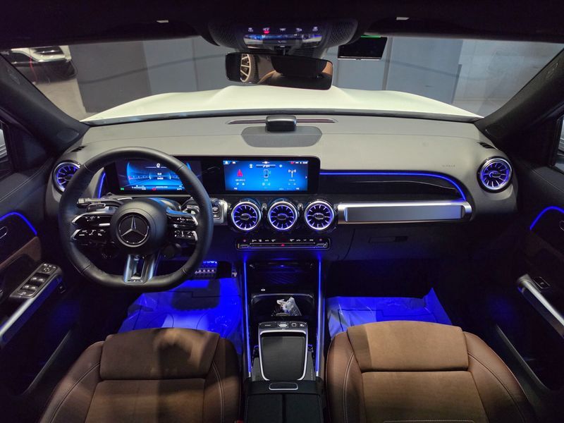 2026 Mercedes-Benz B-Class AMG GLB35 4MATIC photo 7