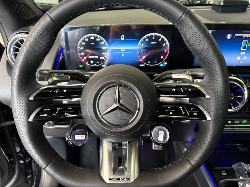 2026 Mercedes-Benz B-Class AMG GLB35 4MATIC photo 14