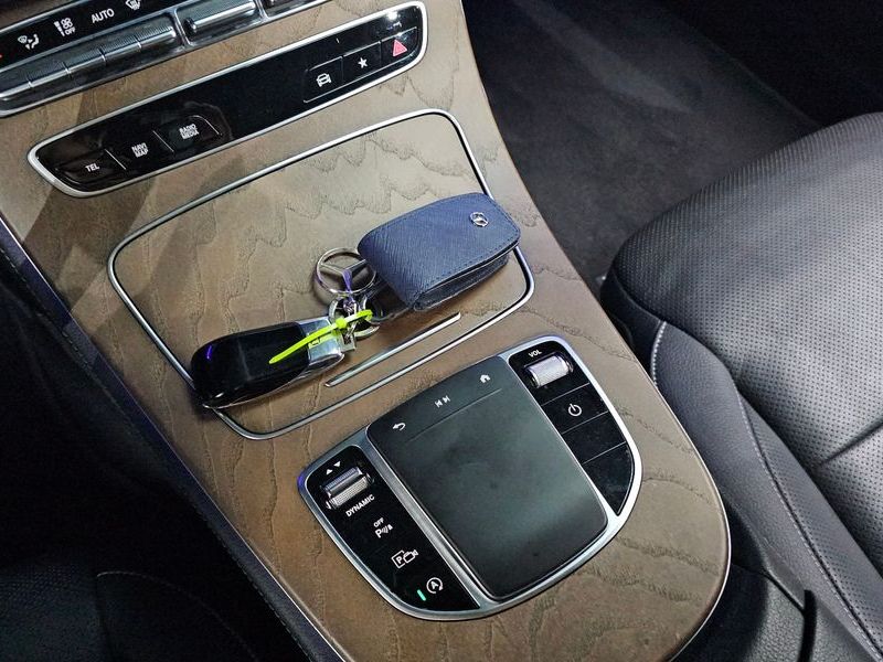 2021 Mercedes-Benz E-Class E250 Exclusive photo 18