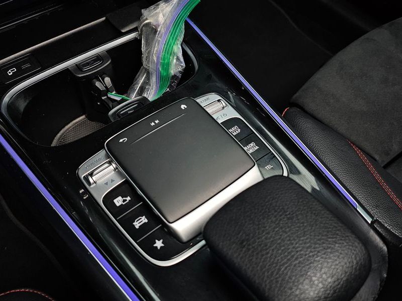 2020 Mercedes-Benz B-Class GLB250 4MATIC photo 18
