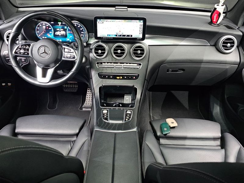 2023 Mercedes-Benz C-Class GLC300e 4MATIC Coupe photo 7