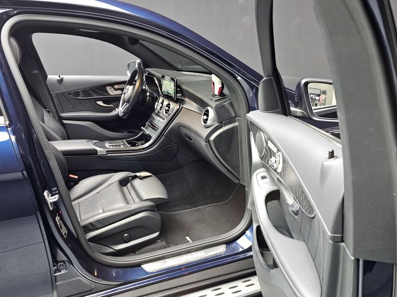 2023 Mercedes-Benz C-Class GLC300e 4MATIC Coupe photo 12