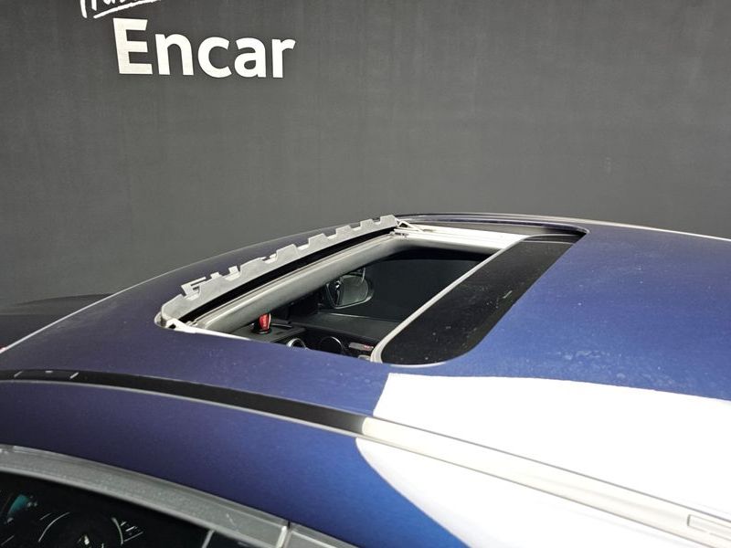 2023 Mercedes-Benz C-Class GLC300e 4MATIC Coupe photo 18