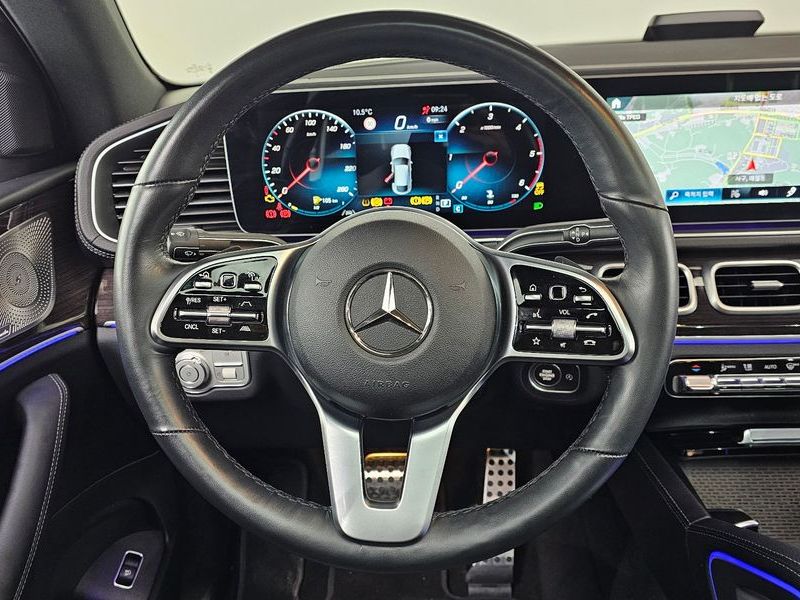 2023 Mercedes-Benz E-Class GLE400d 4MATIC Coupe photo 13