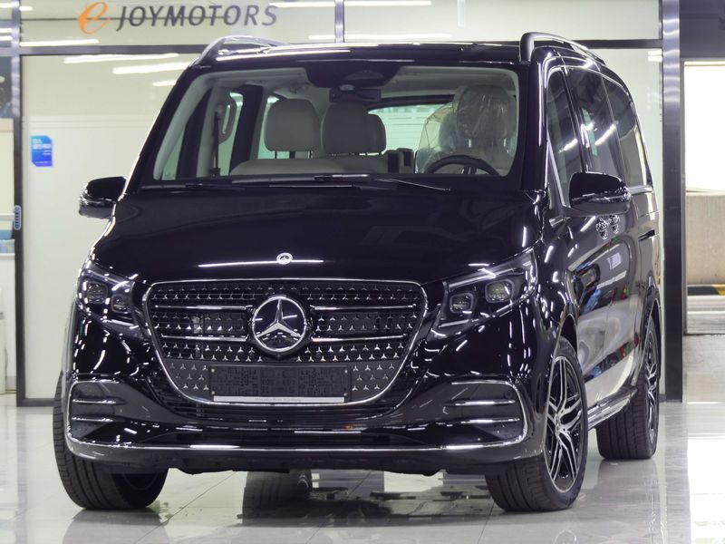 2025 Mercedes-Benz CLA V300 CDI W447 photo 1