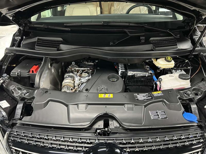 2025 Mercedes-Benz CLA V300 CDI W447 photo 19
