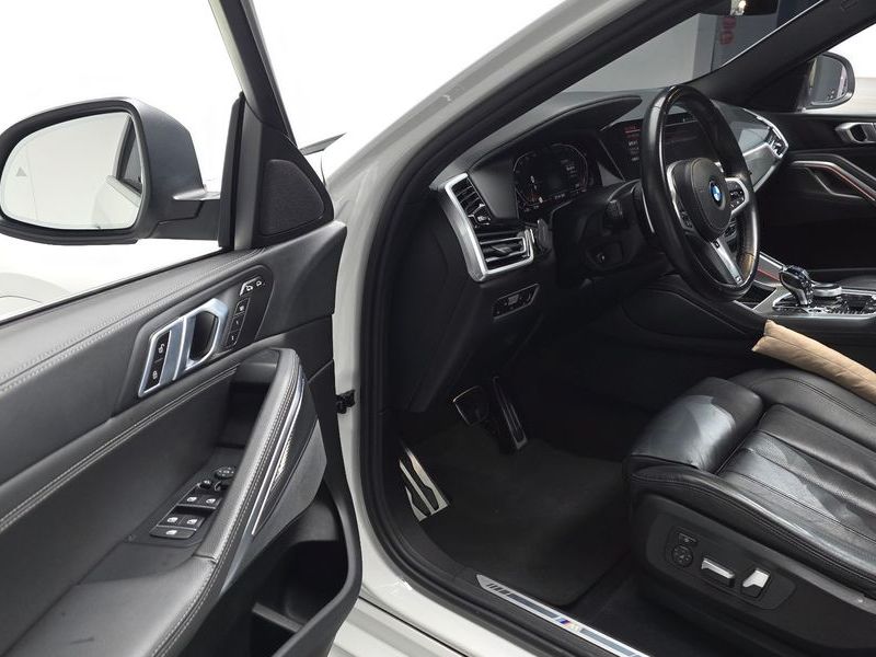 2022 BMW X6 xDrive40i M Sport photo 12