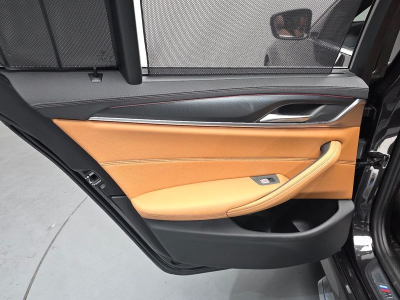2023 BMW 5 Series 520i M Sport photo 25
