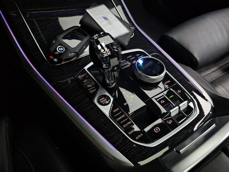2021 BMW X7 xDrive 40i M Sport 6STR photo 9