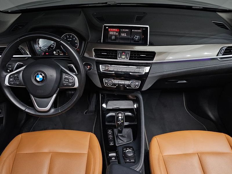 2021 BMW X1 xDrive 20i xLine photo 7