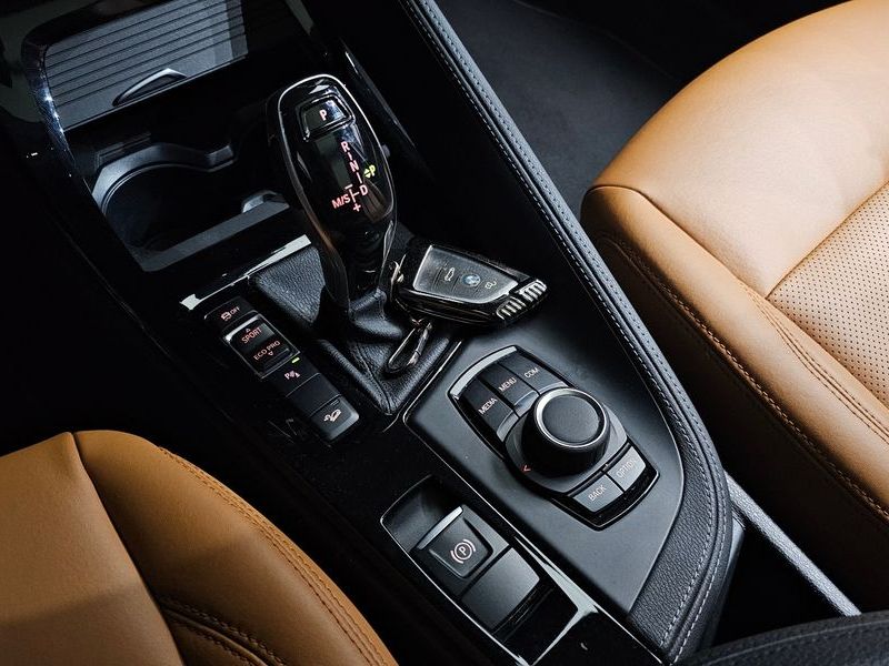 2021 BMW X1 xDrive 20i xLine photo 9