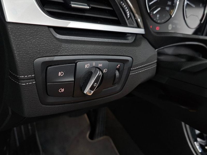 2021 BMW X1 xDrive 20i xLine photo 18