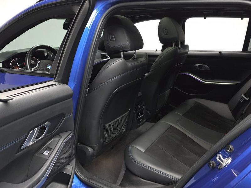 2021 BMW 3 Series 320d Touring M Sport photo 11