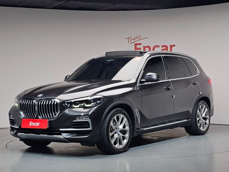 2020 BMW X5 xDrive 30d xLine photo 1