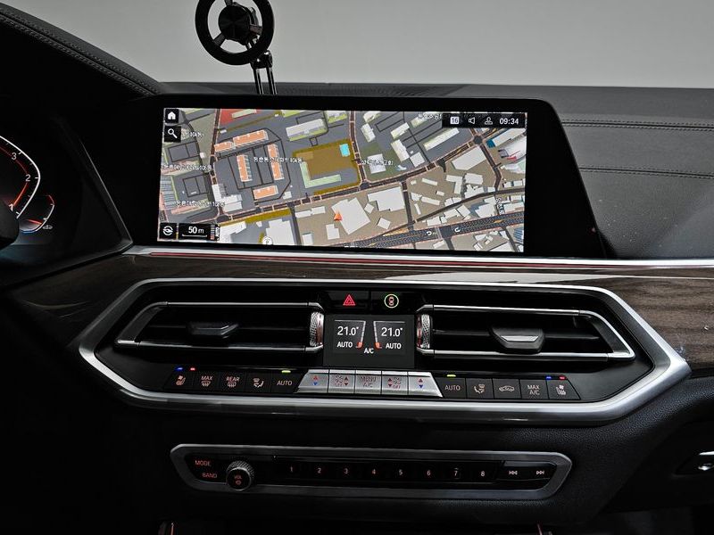 2020 BMW X5 xDrive 30d xLine photo 13