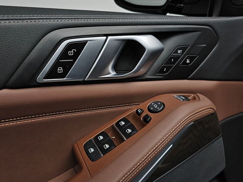 2020 BMW X5 xDrive 30d xLine photo 17