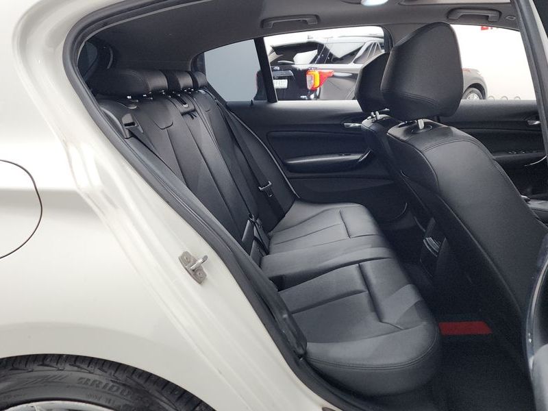 2014 BMW 1 Series 118d Urban Pack1 5Dr photo 12