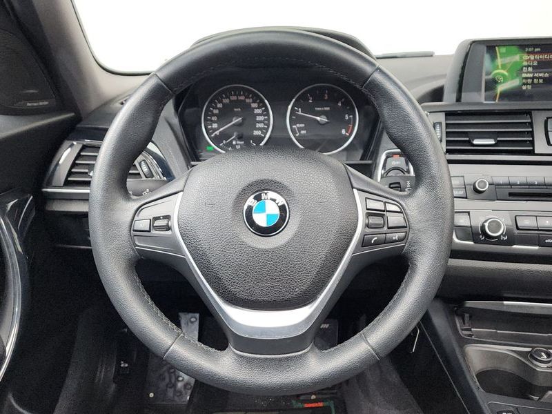 2014 BMW 1 Series 118d Urban Pack1 5Dr photo 13