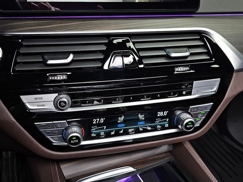 2021 BMW 6 Series 620d xDrive M Sport photo 17