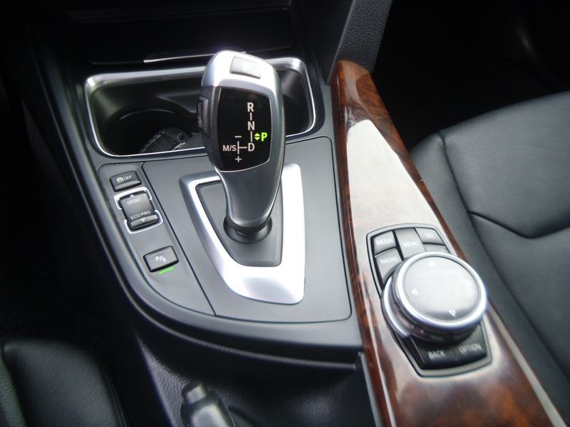 2014 BMW 3 Series GT 320d photo 9