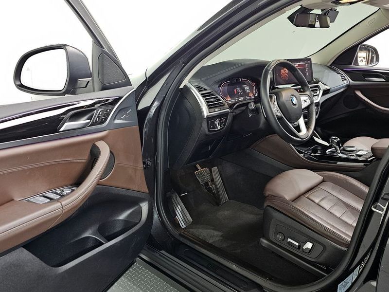 2023 BMW X4 xDrive20i xLine photo 11