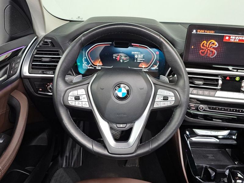 2023 BMW X4 xDrive20i xLine photo 13