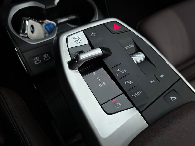 2025 BMW X1 M35i xDrive photo 9