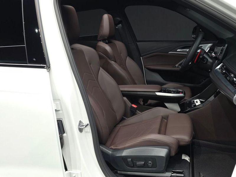 2025 BMW X1 M35i xDrive photo 11