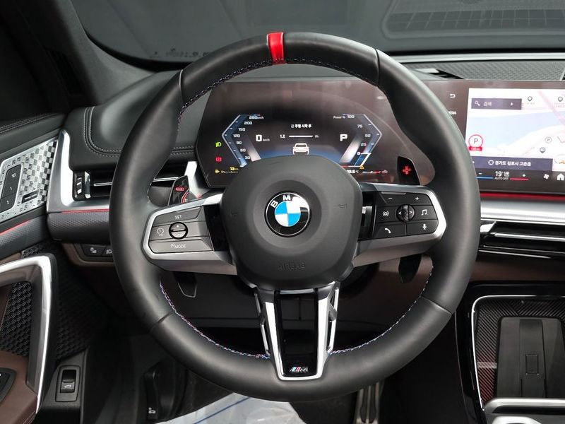 2025 BMW X1 M35i xDrive photo 13