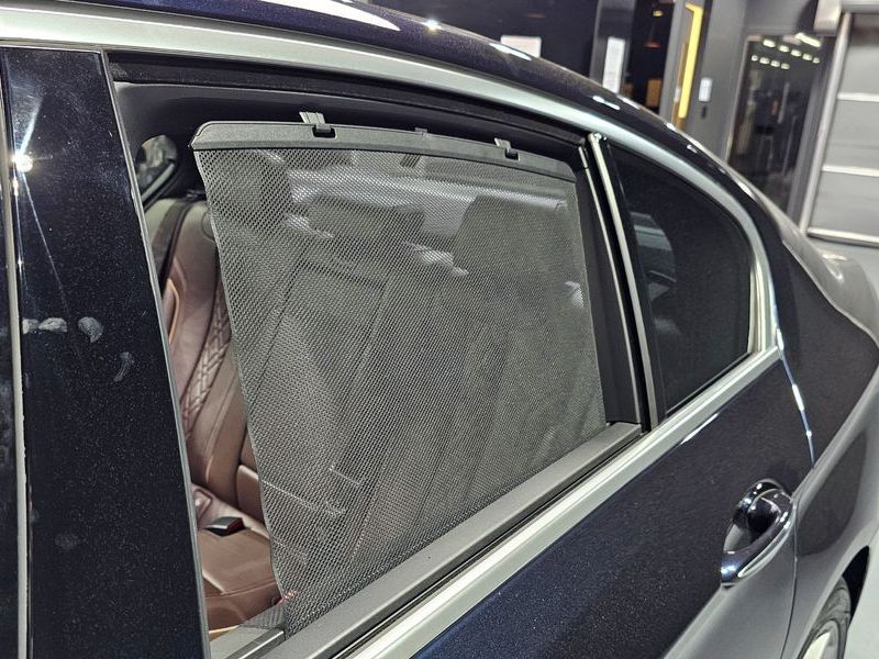 2018 BMW 5 Series 520d M Sport Package Plus photo 27