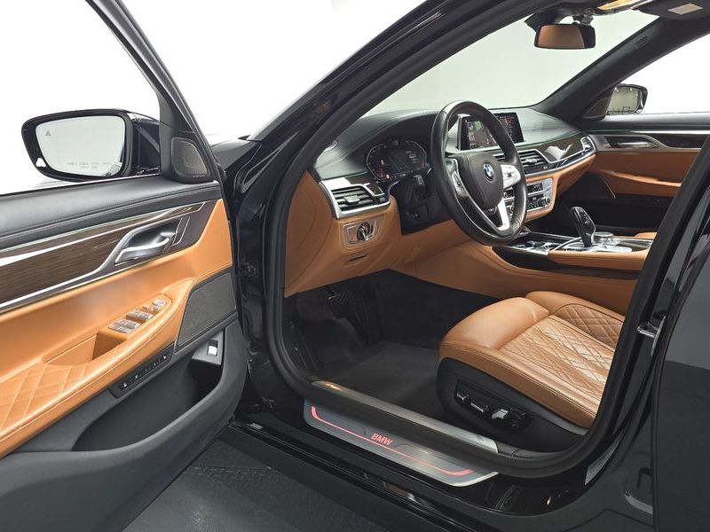 2020 BMW 7 Series 730Ld xDrive Design Pure Excellence photo 10