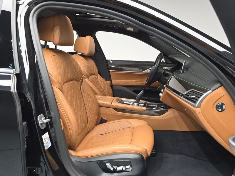 2020 BMW 7 Series 730Ld xDrive Design Pure Excellence photo 11
