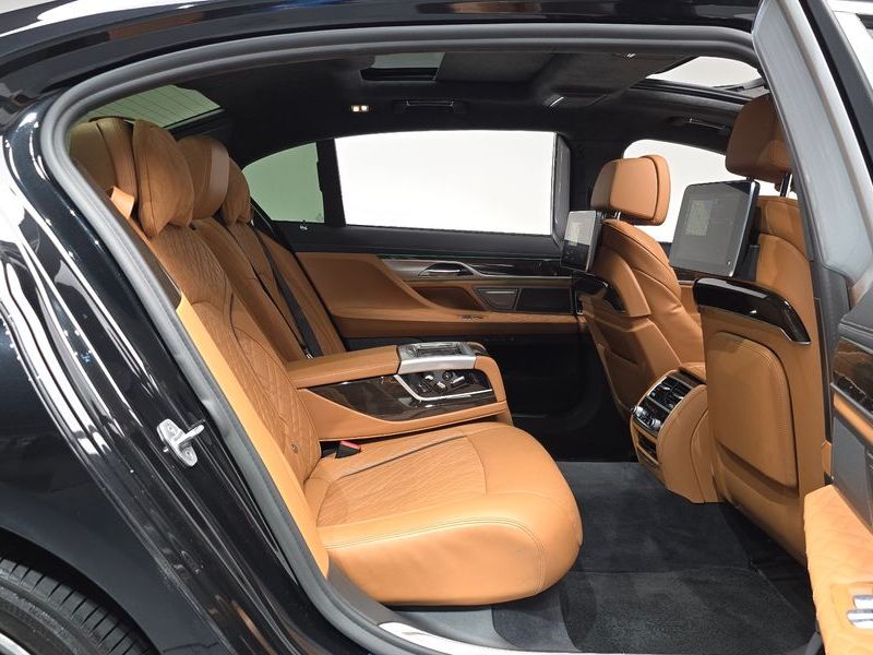 2020 BMW 7 Series 730Ld xDrive Design Pure Excellence photo 12