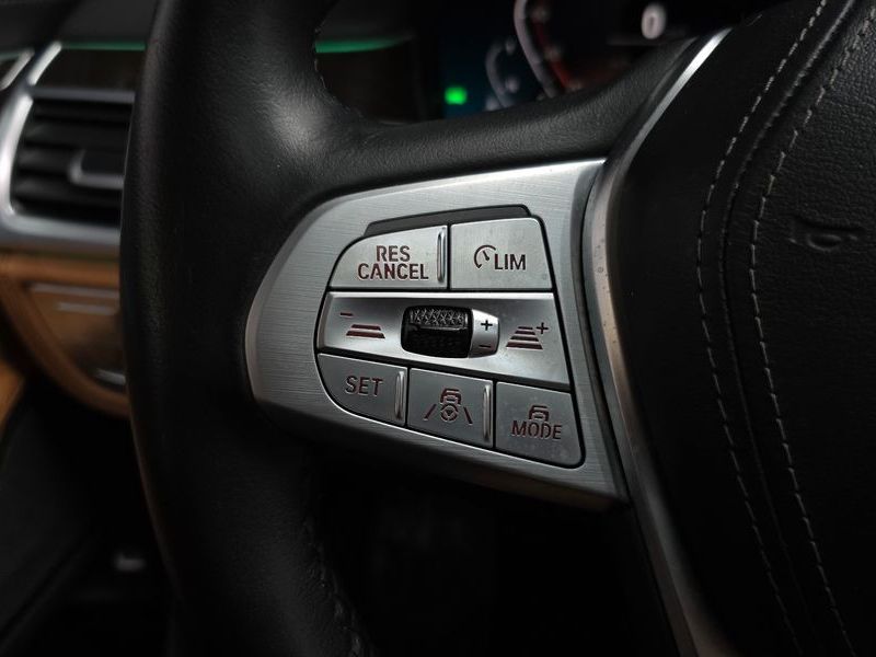 2020 BMW 7 Series 730Ld xDrive Design Pure Excellence photo 16