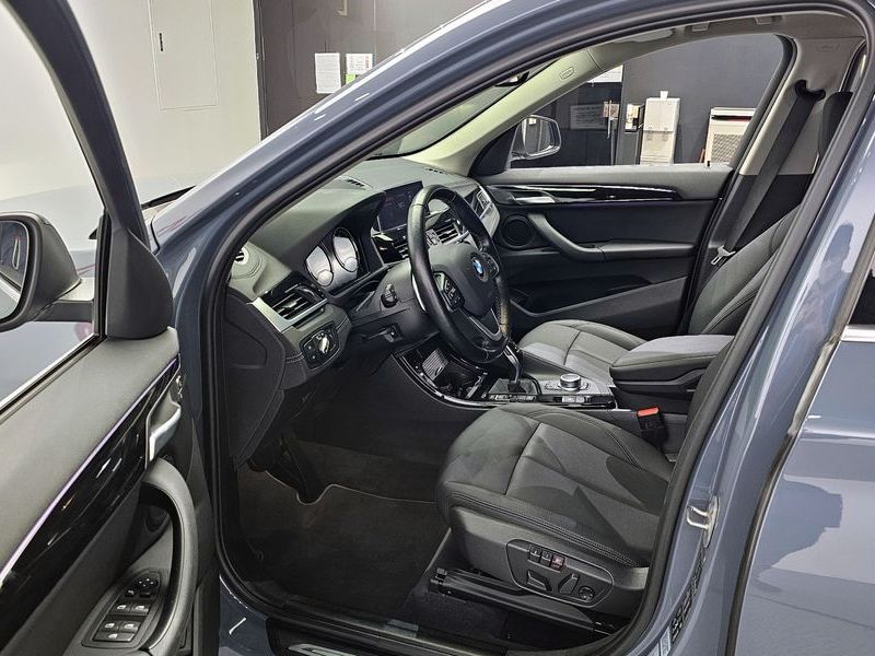 2022 BMW X1 xDrive 20i xLine photo 10