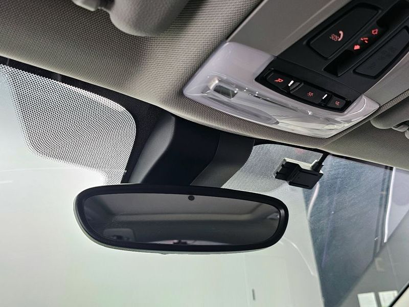 2022 BMW X1 xDrive 20i xLine photo 28