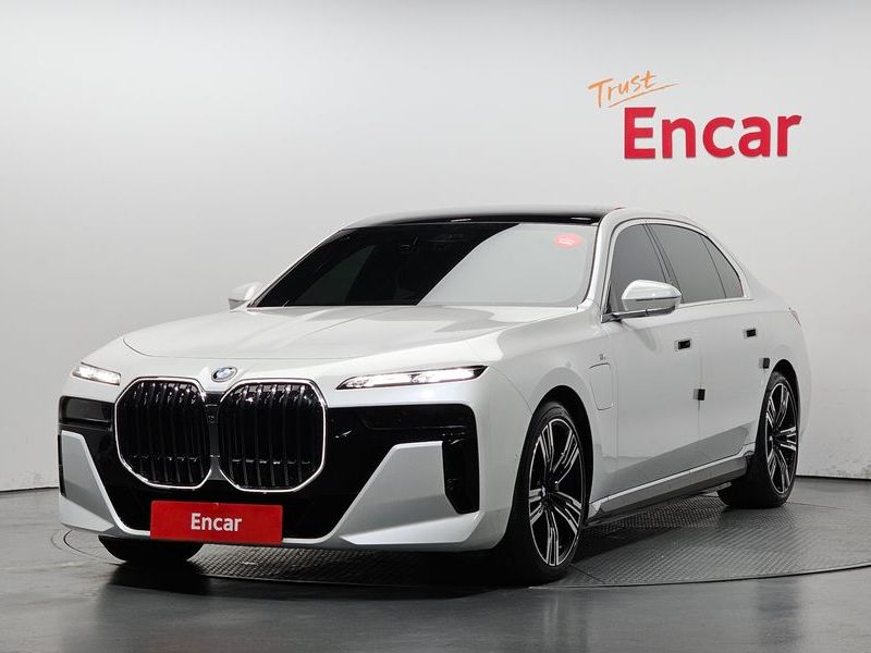 2023 BMW 7 Series 750e xDrive M Sport photo 1