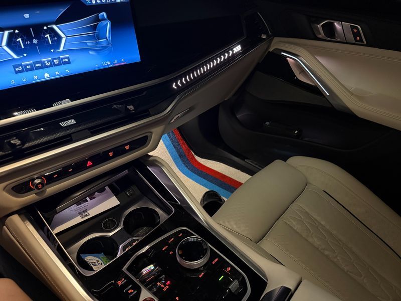 2026 BMW X6 xDrive40d M Sport Online Exclusive photo 7
