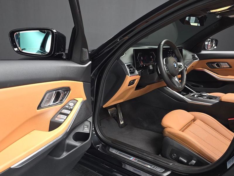 2023 BMW 3 Series 320i M Sport photo 11