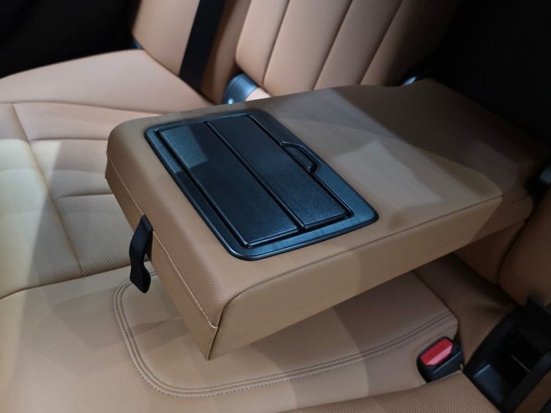 2023 BMW 3 Series 320i M Sport photo 30