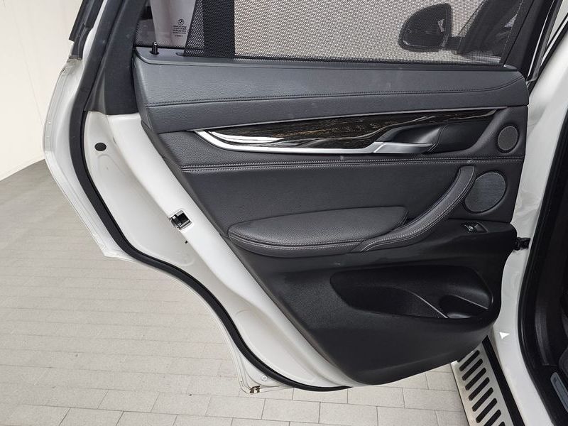 2018 BMW X6 xDrive 30d photo 25