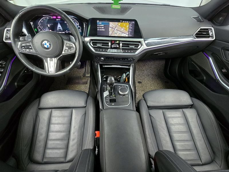 2021 BMW 3 Series 330e M Sport photo 7