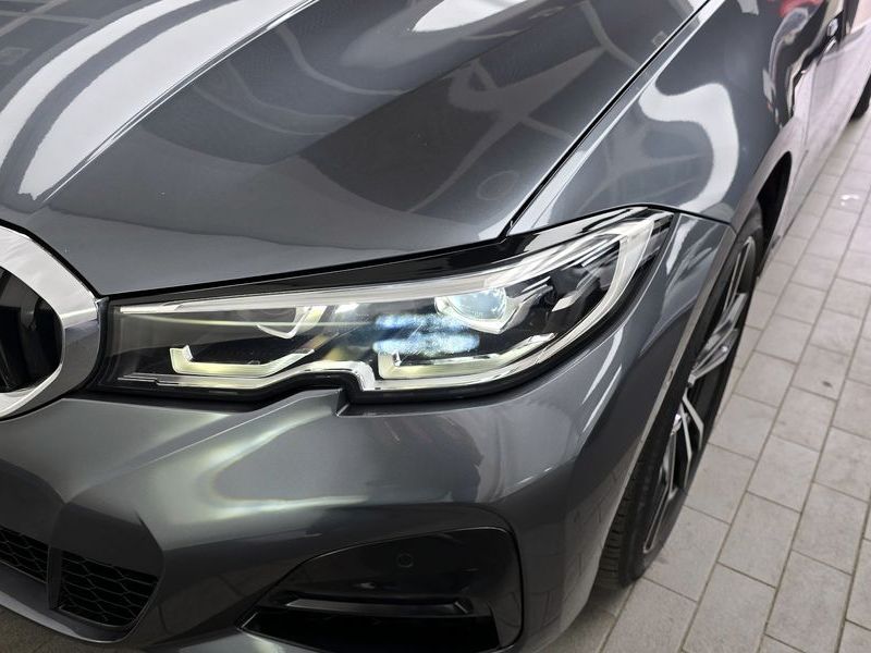 2021 BMW 3 Series 330e M Sport photo 22
